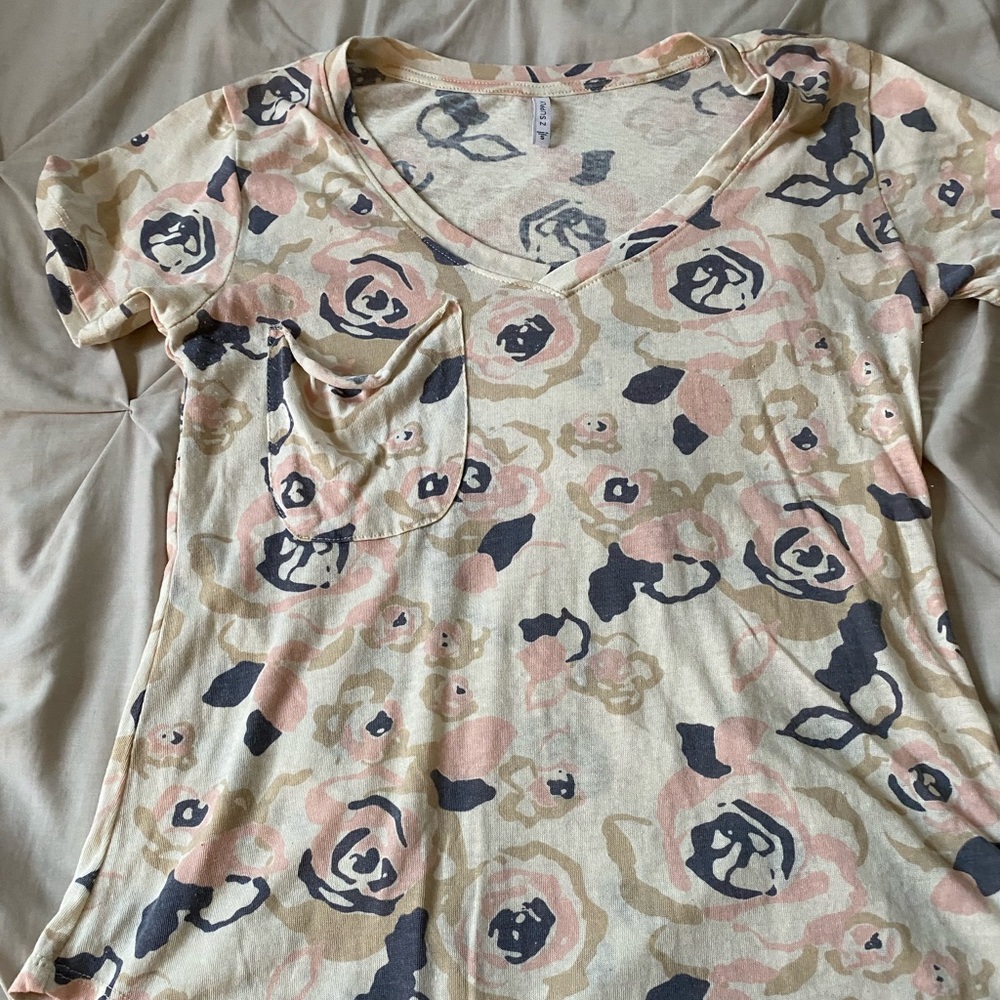 Z Supply t shirt